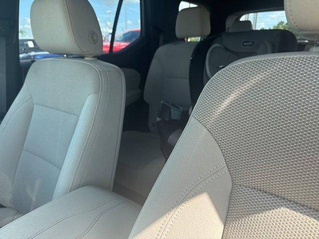 used 2023 Chevrolet Traverse car, priced at $27,988