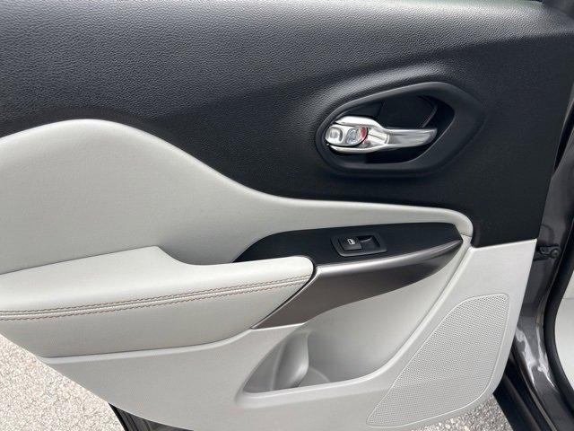 used 2021 Jeep Cherokee car, priced at $17,987