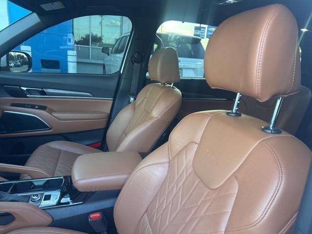 used 2024 Kia Telluride car