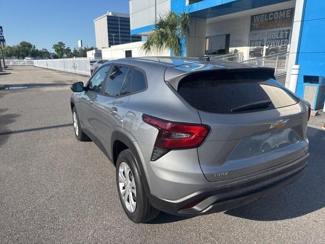 used 2024 Chevrolet Trax car, priced at $20,988