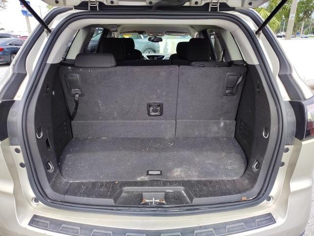 used 2014 Chevrolet Traverse car, priced at $9,988
