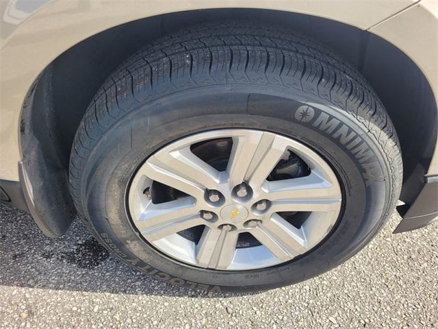 used 2014 Chevrolet Traverse car, priced at $9,000