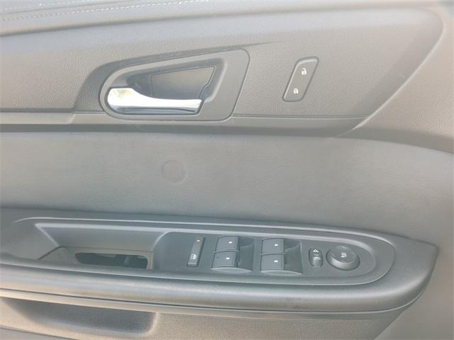 used 2014 Chevrolet Traverse car, priced at $9,000