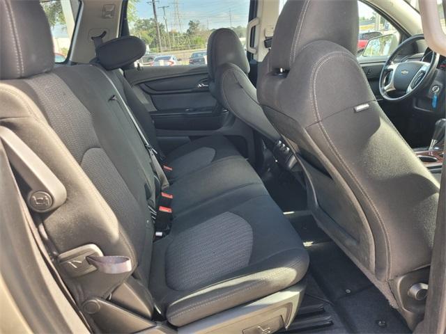 used 2014 Chevrolet Traverse car, priced at $9,000