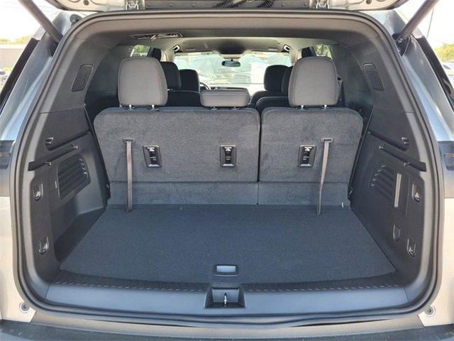 new 2025 Chevrolet Traverse car, priced at $42,595
