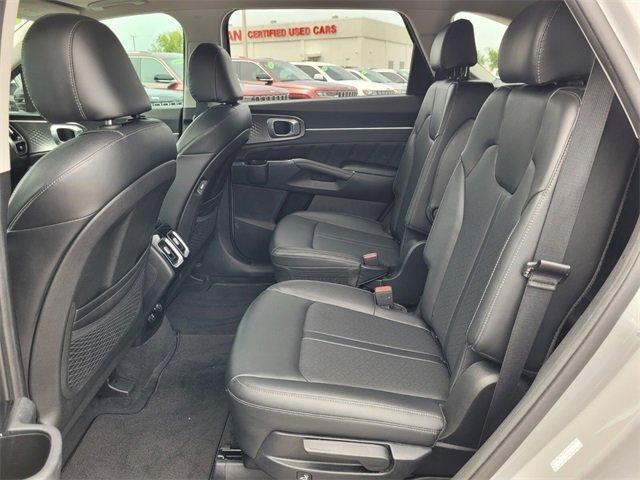 used 2022 Kia Sorento car, priced at $27,888
