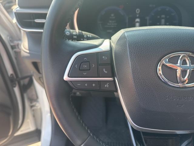 used 2023 Toyota Highlander Hybrid car, priced at $47,987