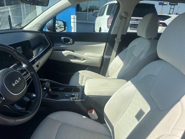 used 2025 Kia Sorento car, priced at $27,488