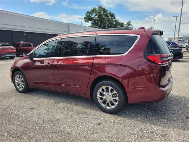 used 2022 Chrysler Pacifica car, priced at $28,788