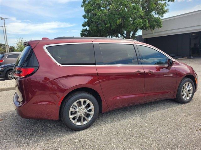 used 2022 Chrysler Pacifica car, priced at $28,788