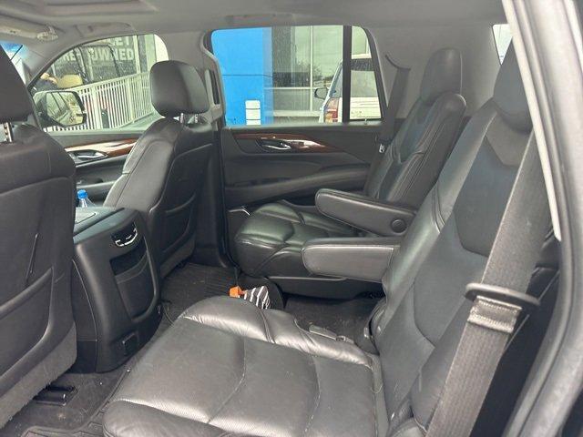 used 2020 Cadillac Escalade car, priced at $37,988