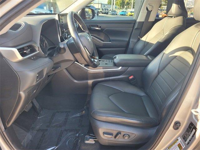 used 2021 Toyota Highlander car, priced at $28,988