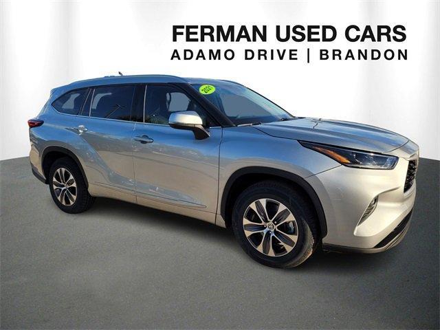 used 2021 Toyota Highlander car, priced at $28,988