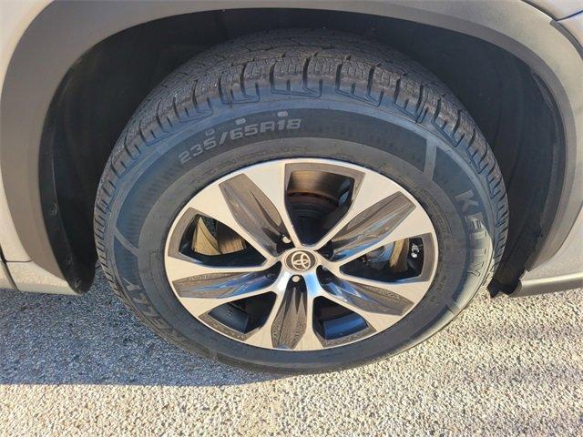 used 2021 Toyota Highlander car, priced at $28,988