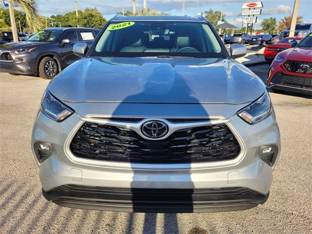 used 2021 Toyota Highlander car, priced at $28,988