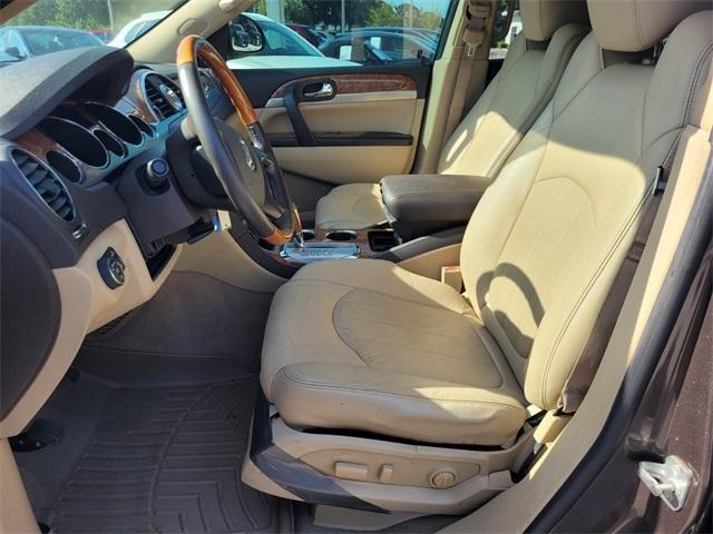 used 2012 Buick Enclave car, priced at $7,000