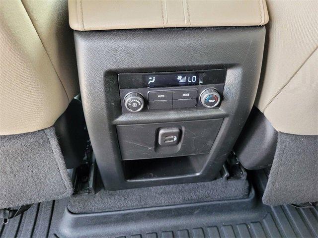 used 2023 Chevrolet Traverse car, priced at $27,988