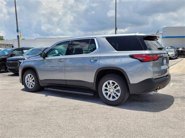 used 2023 Chevrolet Traverse car, priced at $27,988