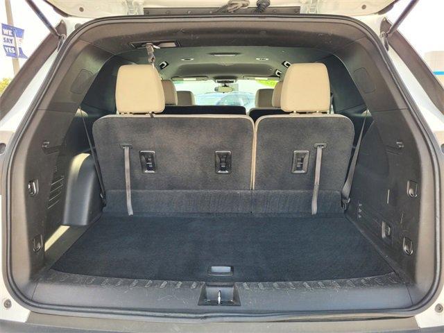 used 2023 Chevrolet Traverse car, priced at $23,988