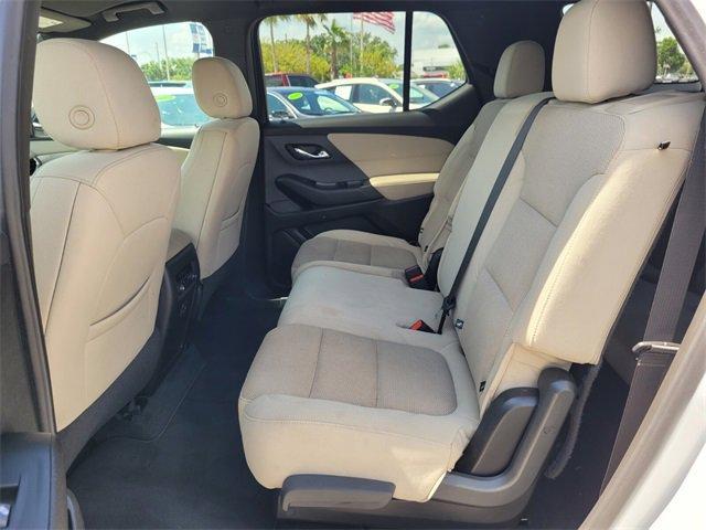 used 2023 Chevrolet Traverse car, priced at $23,988