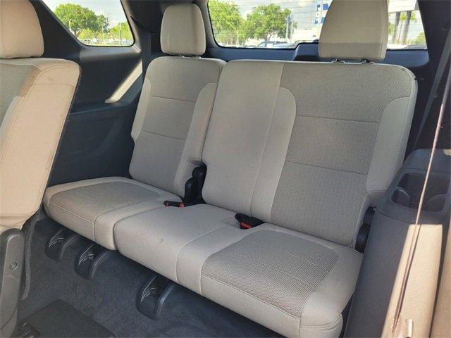 used 2023 Chevrolet Traverse car, priced at $23,988