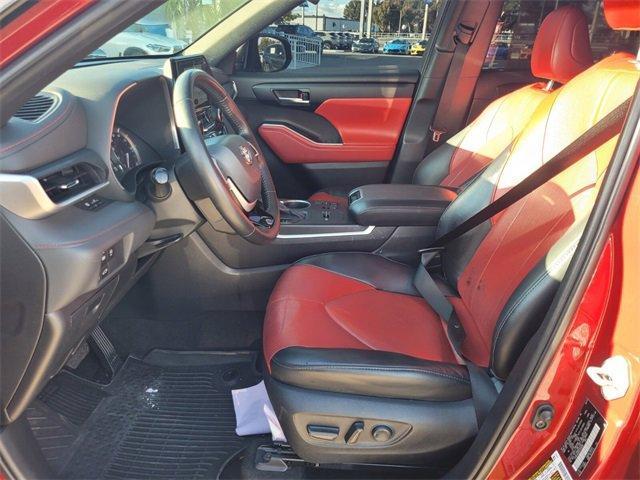 used 2023 Toyota Highlander car, priced at $27,988
