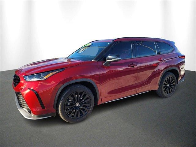 used 2023 Toyota Highlander car, priced at $27,988