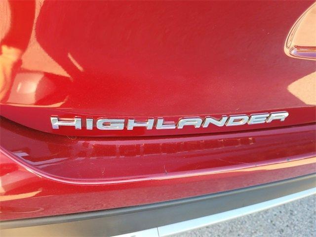 used 2023 Toyota Highlander car, priced at $27,988