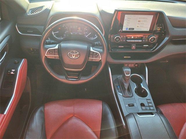 used 2023 Toyota Highlander car, priced at $27,988