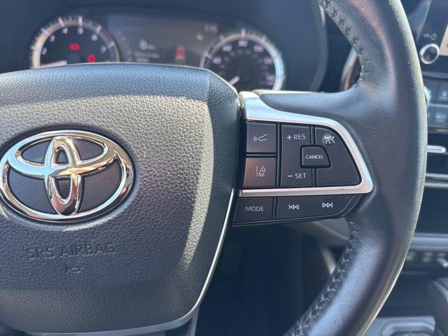 used 2023 Toyota Highlander car, priced at $32,987