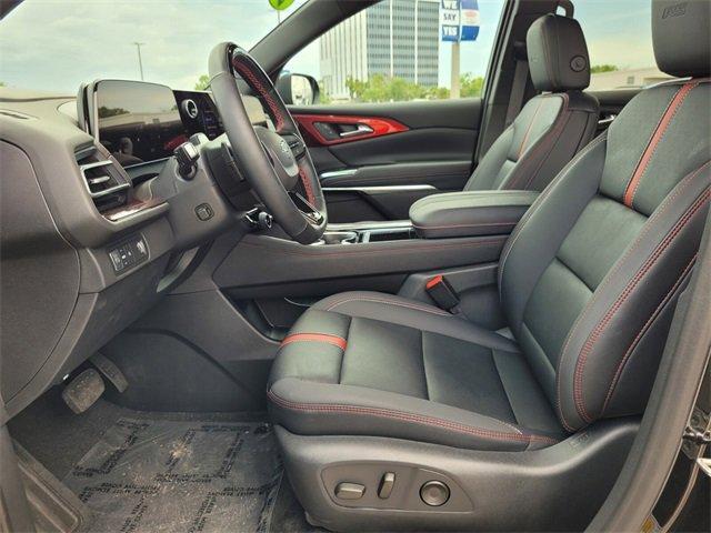 used 2024 Chevrolet Traverse car, priced at $52,988