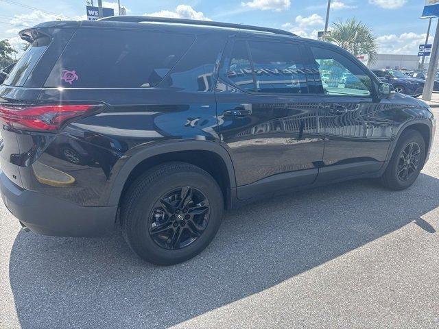 used 2023 Chevrolet Traverse car, priced at $29,988