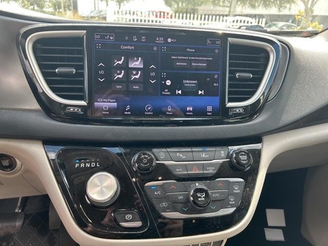 used 2022 Chrysler Pacifica car, priced at $19,487