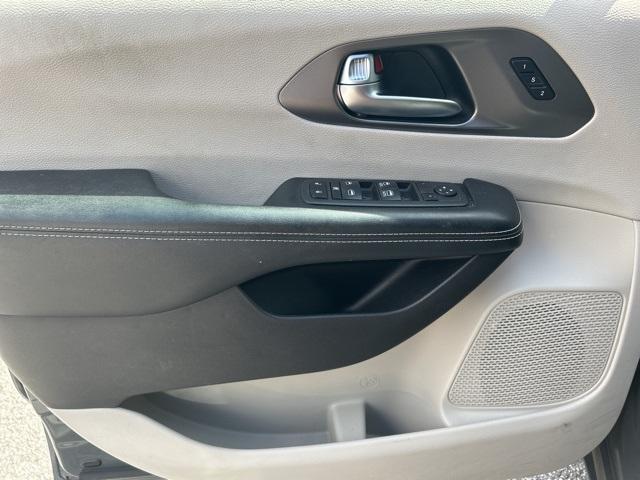 used 2022 Chrysler Pacifica car, priced at $19,487