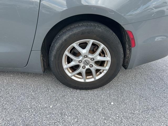 used 2022 Chrysler Pacifica car, priced at $19,487