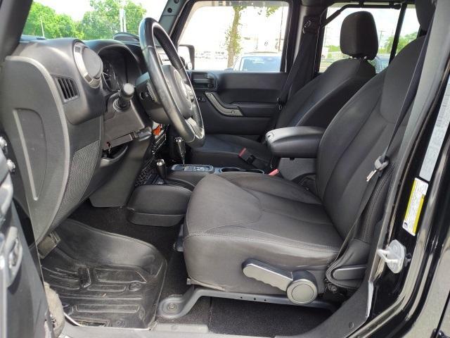 used 2015 Jeep Wrangler Unlimited car, priced at $13,487