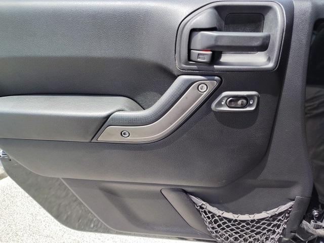 used 2015 Jeep Wrangler Unlimited car, priced at $13,487