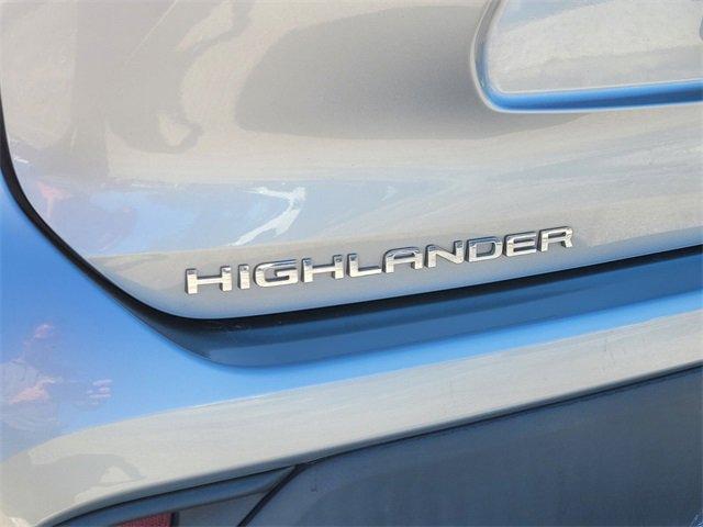 used 2021 Toyota Highlander car, priced at $31,988