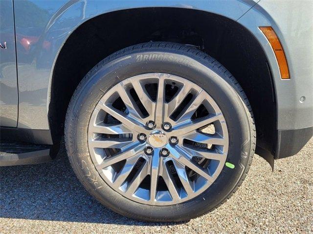 new 2025 Chevrolet Suburban car, priced at $77,620