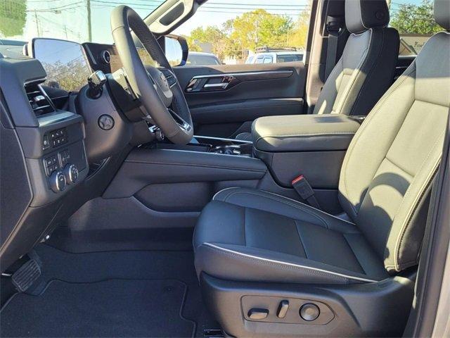 new 2025 Chevrolet Suburban car, priced at $77,620