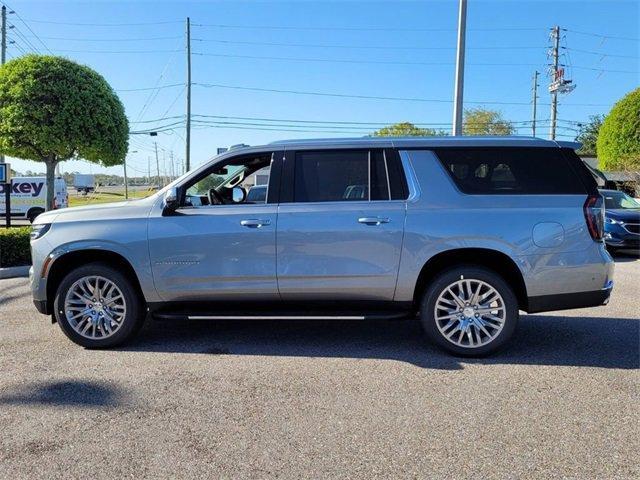 new 2025 Chevrolet Suburban car, priced at $77,620