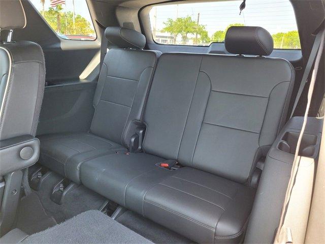 used 2023 Chevrolet Traverse car, priced at $39,988