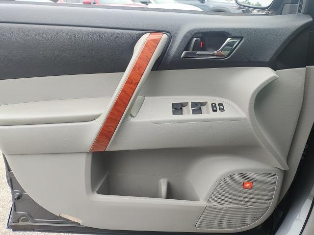 used 2010 Toyota Highlander car, priced at $10,000