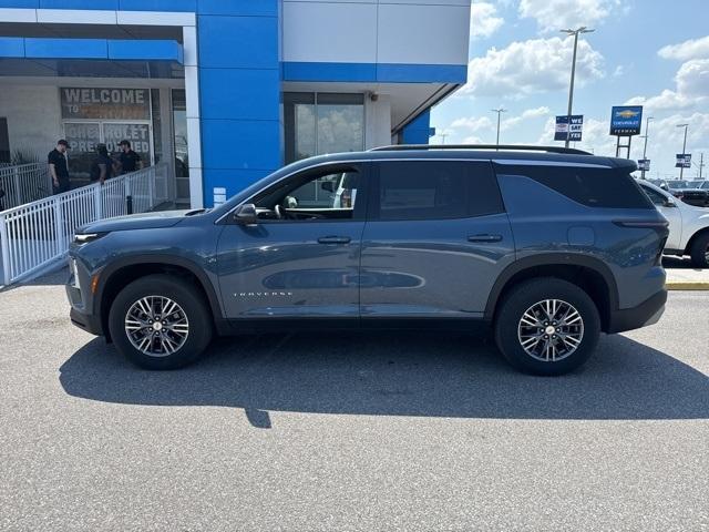 used 2024 Chevrolet Traverse car, priced at $40,988
