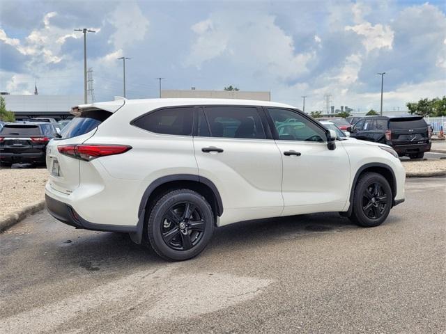 used 2020 Toyota Highlander car, priced at $26,988