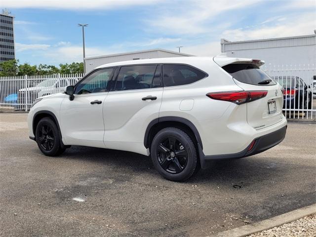 used 2020 Toyota Highlander car, priced at $26,988