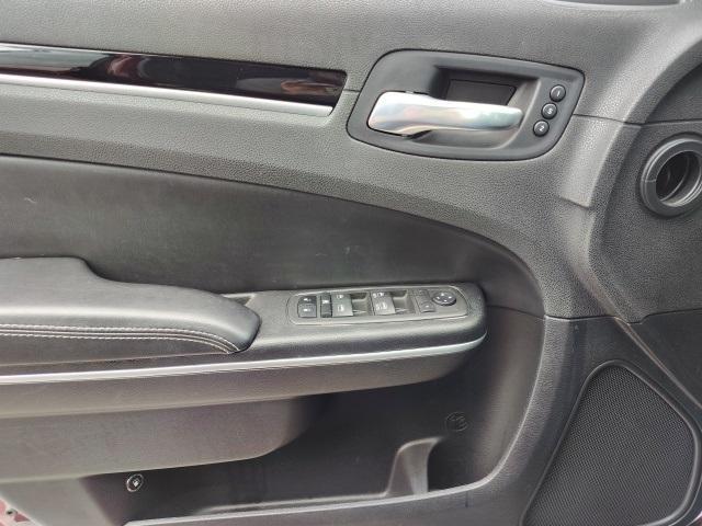 used 2021 Chrysler 300 car, priced at $30,987