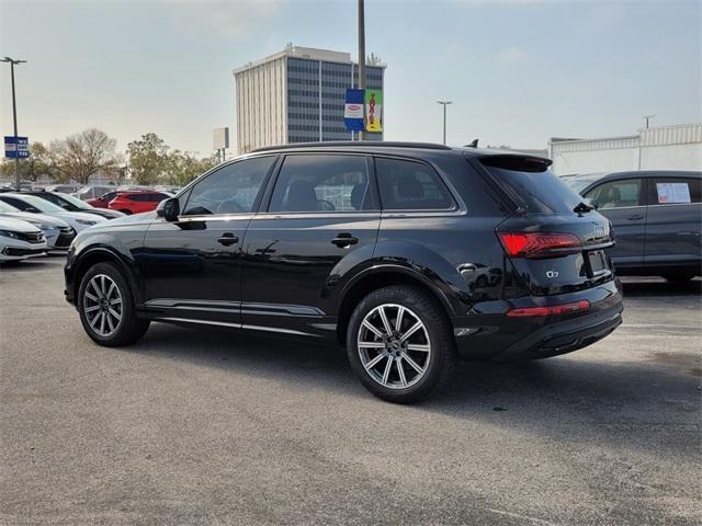 used 2024 Audi Q7 car, priced at $52,988