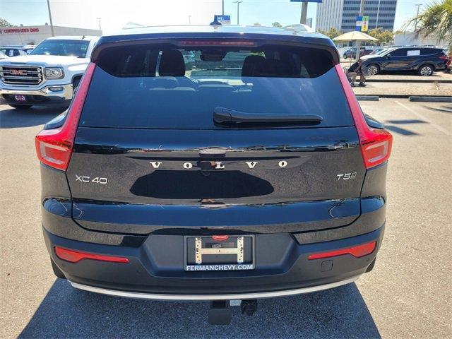 used 2021 Volvo XC40 car, priced at $26,888