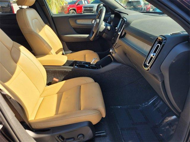 used 2021 Volvo XC40 car, priced at $26,888